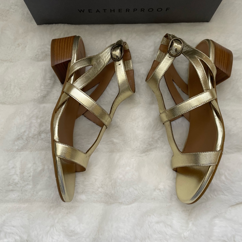 Aquatalia Sandals. - Picture 6 of 15